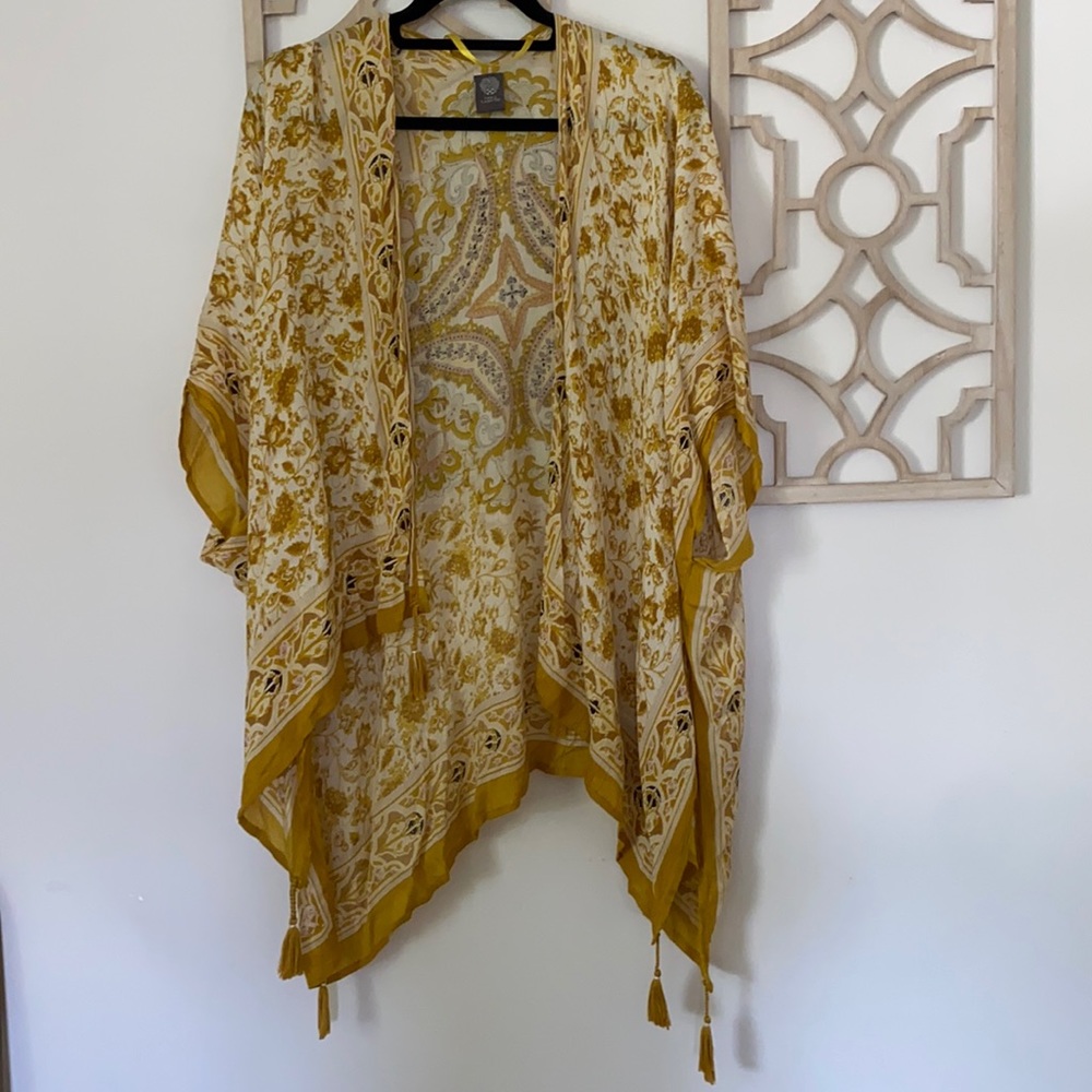 Vince Camuto kimono